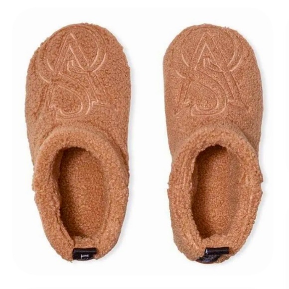 VICTORIA Secret Sherpa Booties - Picture 3 of 9